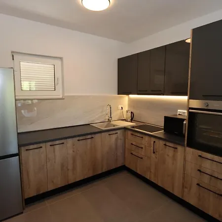 Kuca Za Odmor Aria ヴィラ Trilj