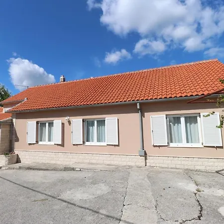 ヴィラ Kuca Za Odmor Aria