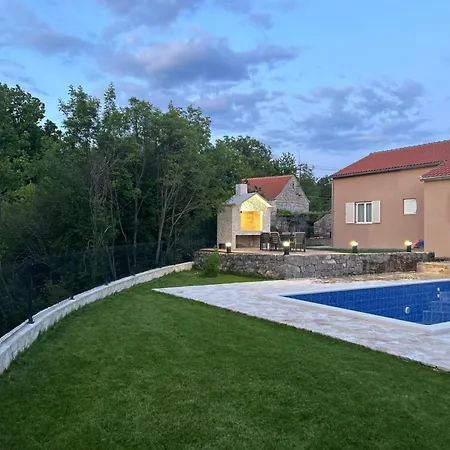 Kuca Za Odmor Aria