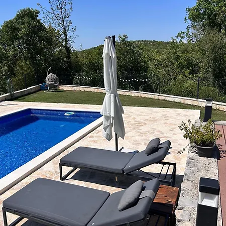 ヴィラ Kuca Za Odmor Aria Trilj